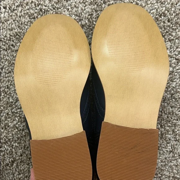 WANTED Navy Blue Wingtip Brogues (NWOT) - Picture 5 of 7